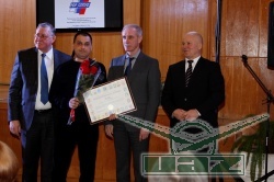Губернатор наградил лучших работников ПАО «УАЗ»