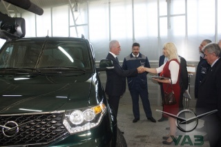 Ульяновский автомобильный завод передал УАЗ ПАТРИОТ областному хоспису
